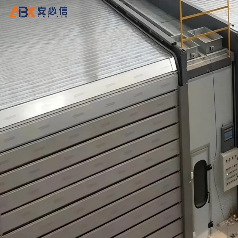 中卫铝质快速门